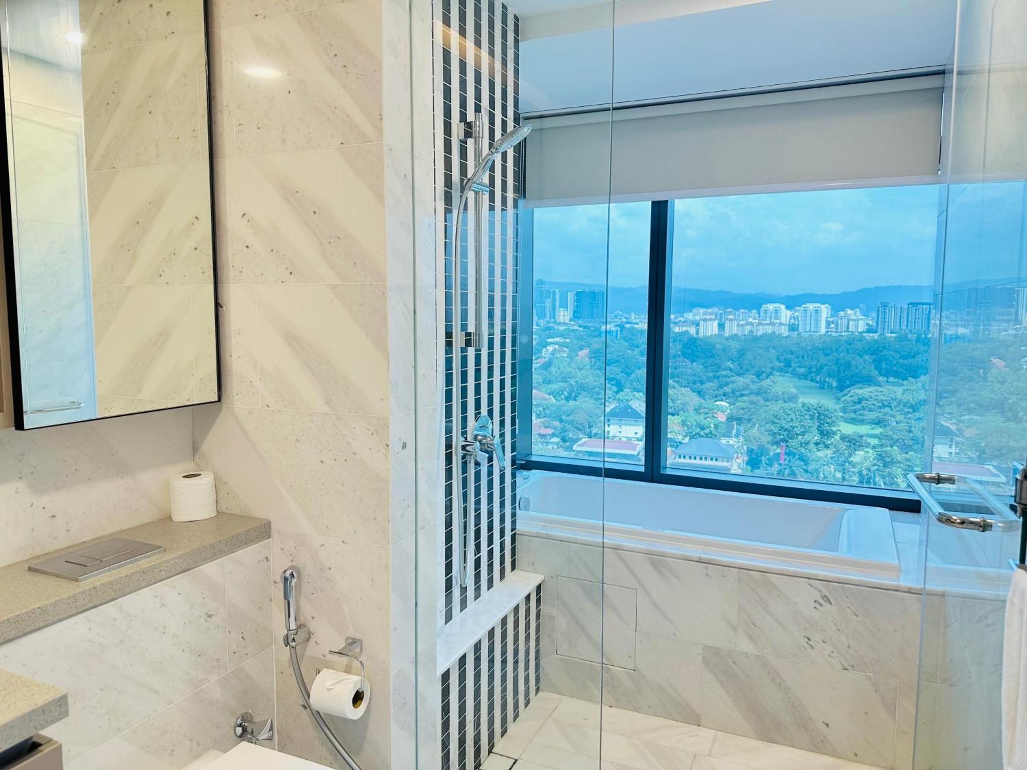 Crystal Suites At Eaton, Klcc Kuala Lumpur Bagian luar foto